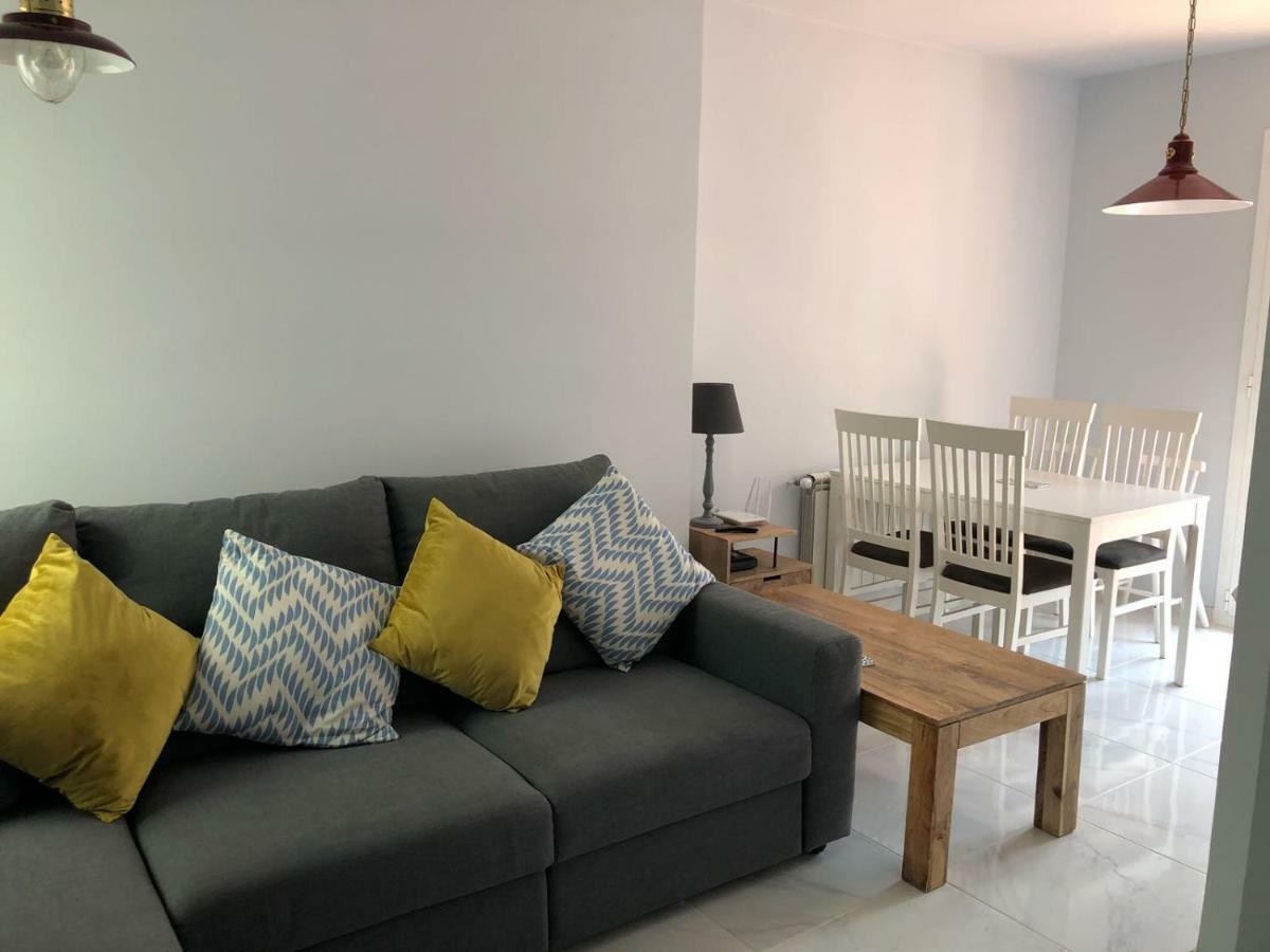 2 Bedroom Apartment In The Old Town, Close To The Beach L' Escala Zewnętrze zdjęcie