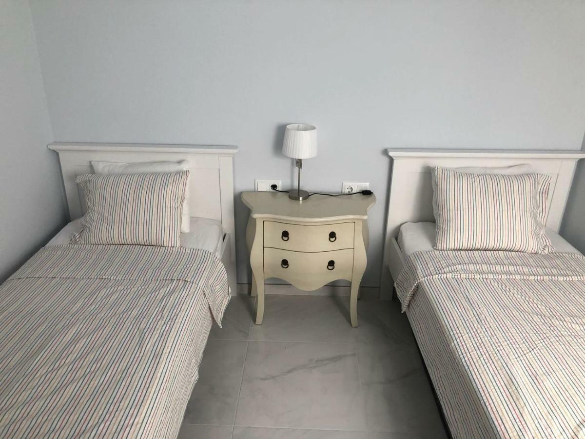 2 Bedroom Apartment In The Old Town, Close To The Beach L' Escala Zewnętrze zdjęcie