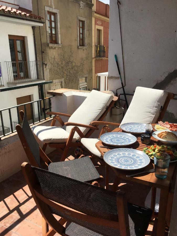 2 Bedroom Apartment In The Old Town, Close To The Beach L' Escala Zewnętrze zdjęcie